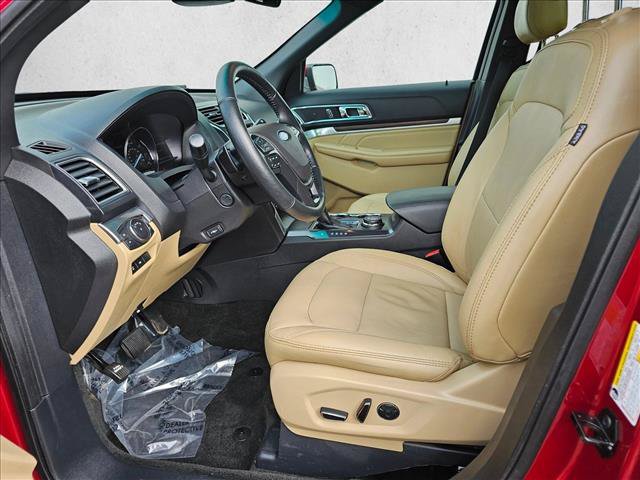Used 2017 Ford Explorer Limited w/ Equipment Group 301A AWD/4WD image 23