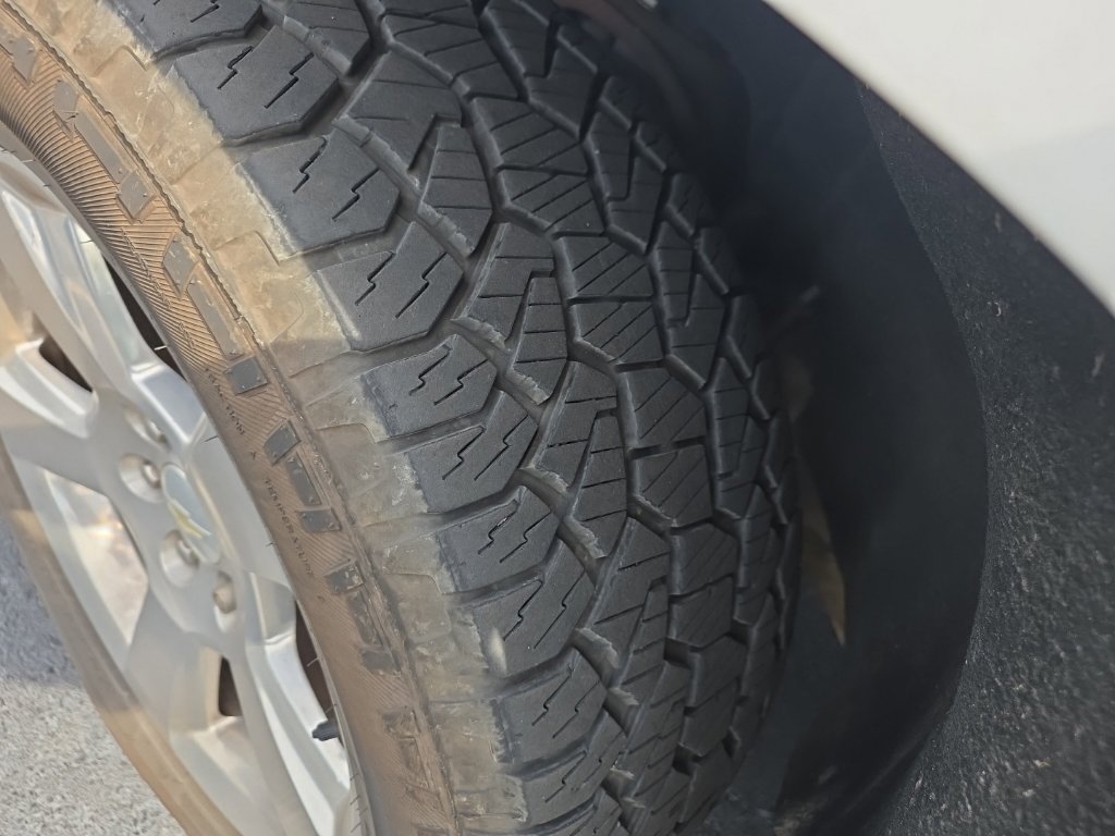 Used 2017 Chevrolet Silverado 1500 LT w/ Texas Edition RWD image 8