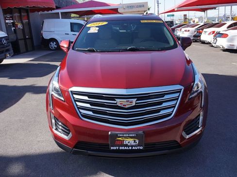 Used 2017 Cadillac XT5 Luxury w/ Driver Awareness Package AWD/4WD image 12