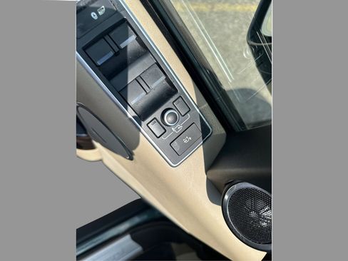 Used 2017 Land Rover Range Rover Supercharged AWD/4WD image 20