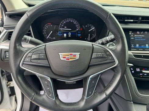 Used 2019 Cadillac XT5 Premium Luxury image 14