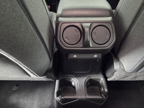 Certified 2025 Jeep Gladiator Sport image 27