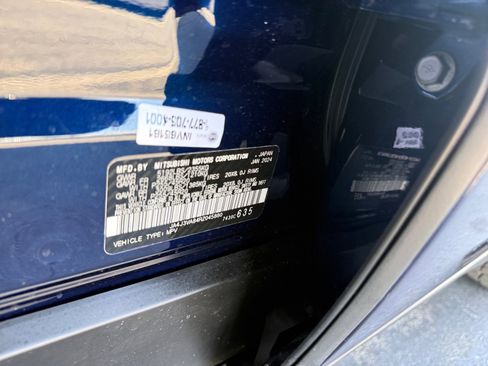 Used 2024 Mitsubishi Outlander SE FWD image 25