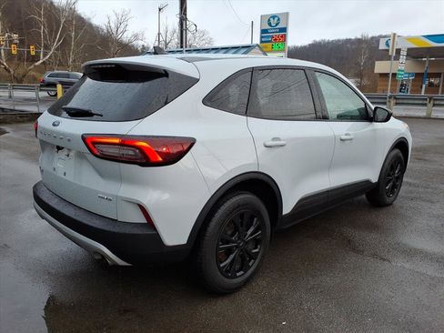 New 2025 Ford Escape Active image 8