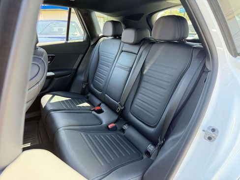 Used 2025 Mercedes-Benz GLC 43 AMG 4MATIC image 17