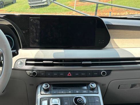 Used 2023 Hyundai Palisade Limited FWD image 32