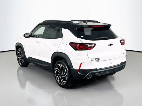 Used 2025 Chevrolet TrailBlazer RS w/ Convenience Package image 5