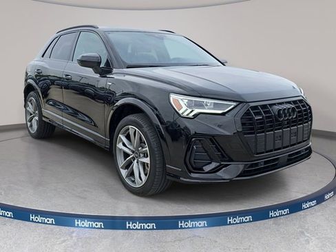 Used 2023 Audi Q3 2.0T Premium AWD/4WD image 4