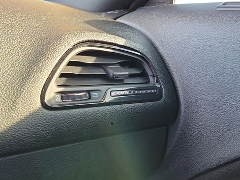 Used 2018 Dodge Challenger R/T image 29