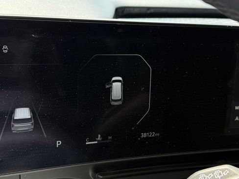 Used 2025 Kia Carnival SX Prestige FWD image 11