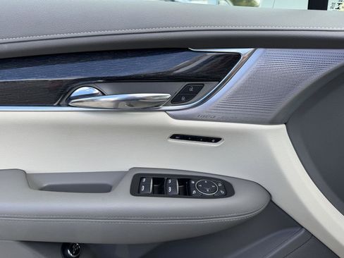 Used 2020 Cadillac XT6 Premium Luxury image 6