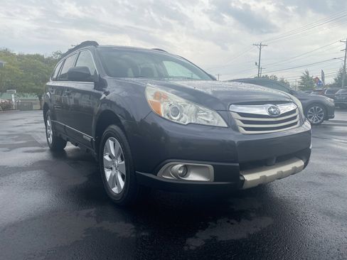 Used 2012 Subaru Outback 2.5i Limited image 3
