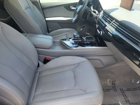 Used 2018 Audi Q7 3.0T Prestige w/ Prestige Package AWD/4WD image 15