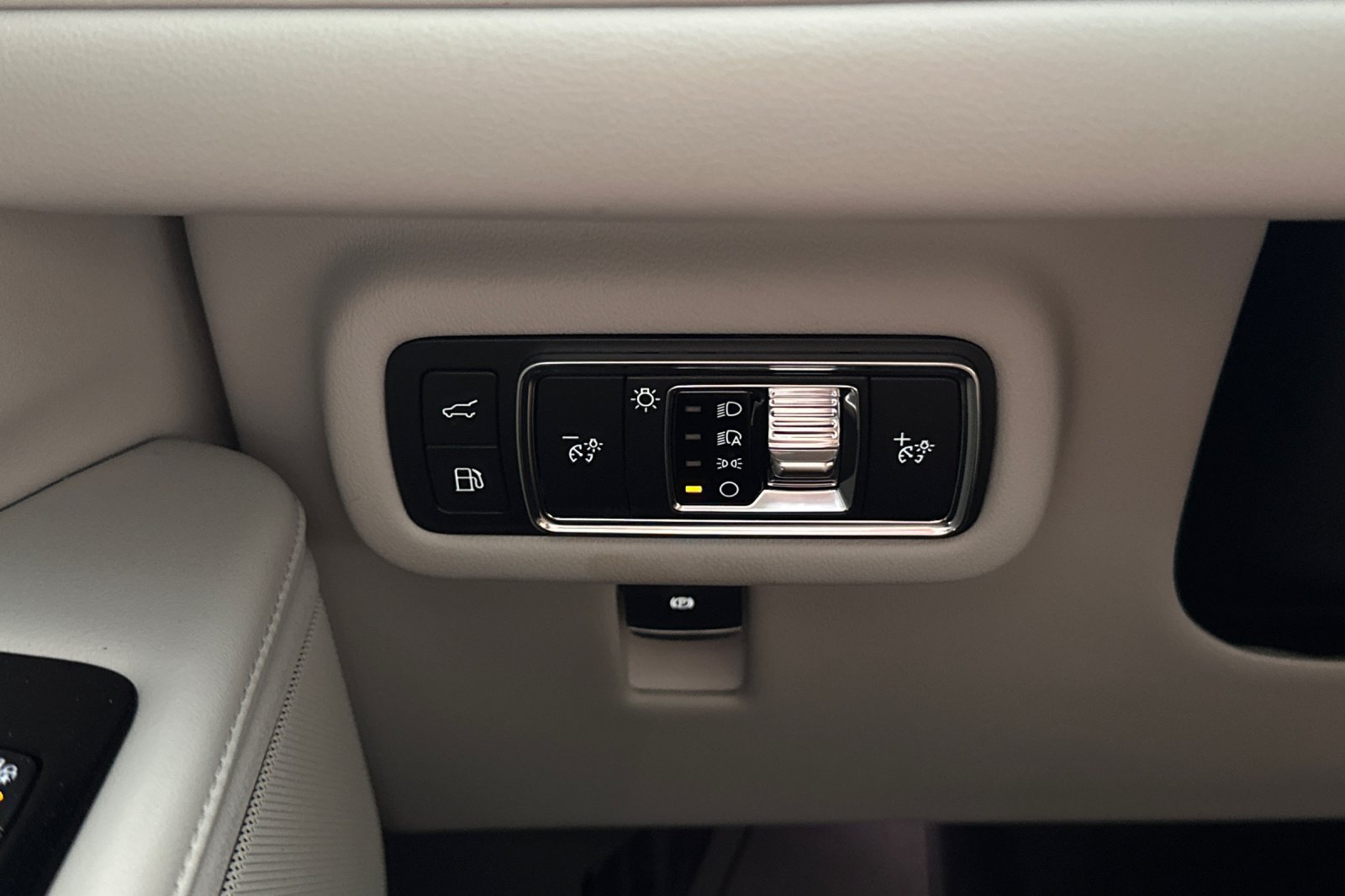 New 2026 Lincoln Nautilus Premier w/ Equipment Group 102A AWD/4WD image 27