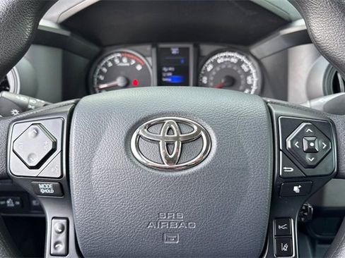 Used 2020 Toyota Tacoma SR image 34