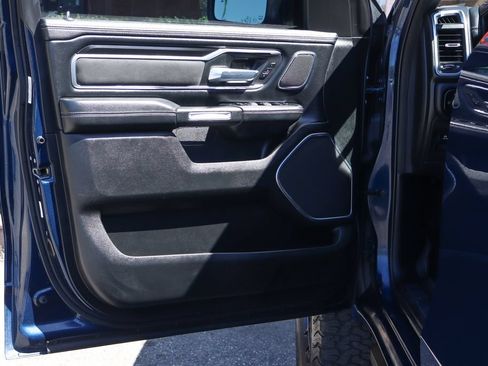 Used 2019 RAM 1500 Laramie AWD/4WD image 19