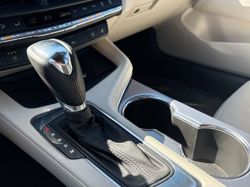Used 2025 Cadillac CT4 Premium Luxury RWD image 17