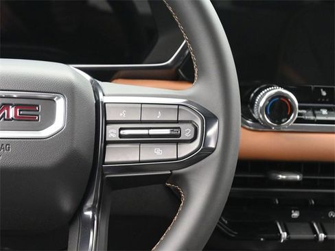 New 2025 GMC Canyon AT4 image 29