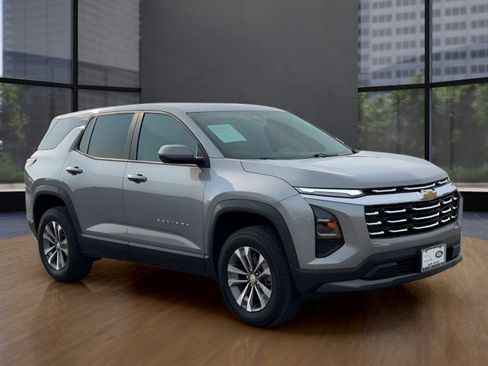 Used 2026 Chevrolet Equinox LT w/ Convenience Package II image 6