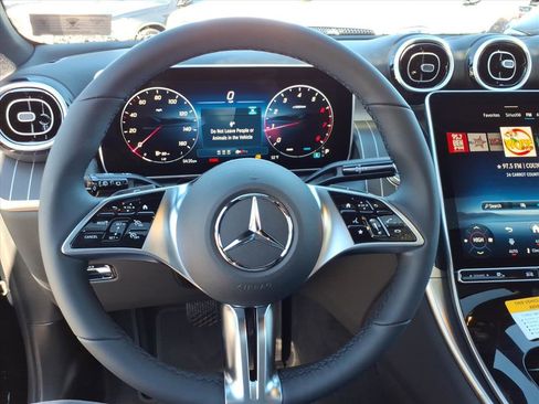 Used 2026 Mercedes-Benz GLC 300 4MATIC image 15