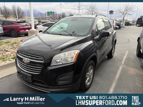 Used 2016 Chevrolet Trax LT w/ LT Convenience Package image 1