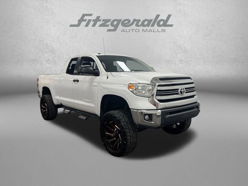 Used 2016 Toyota Tundra SR5 w/ SR5 Upgrade Package RWD image 9