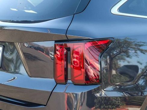 New 2026 Kia Sorento S image 10