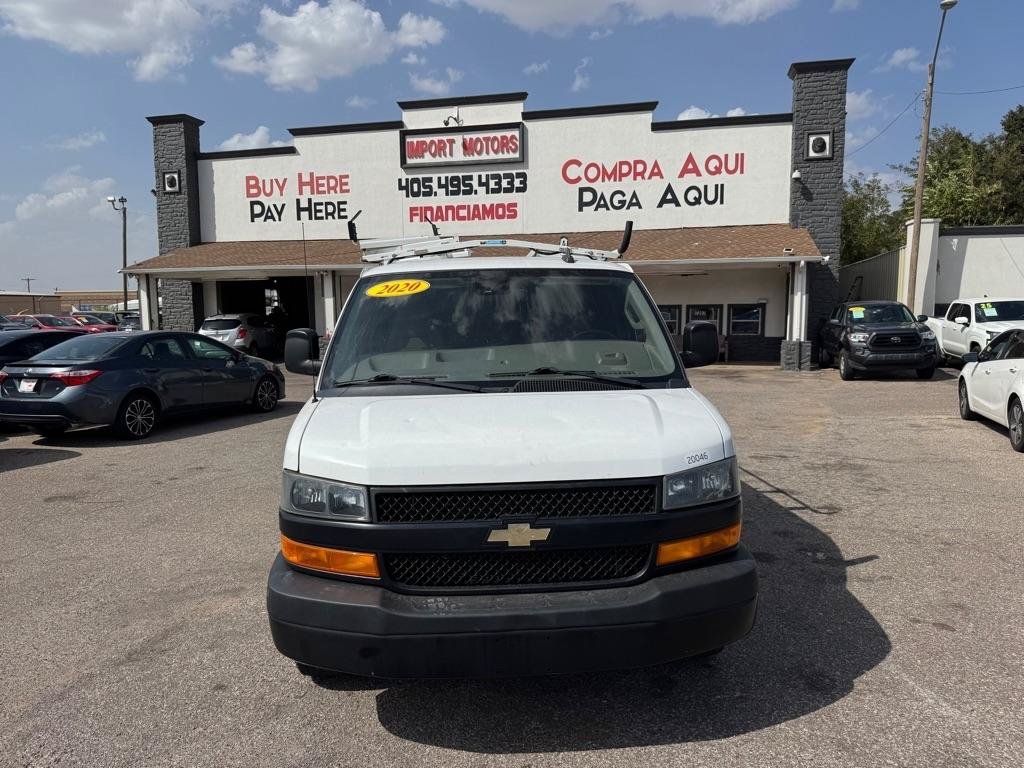 Used 2020 Chevrolet Express 2500 w/ Driver Convenience Package RWD image 2