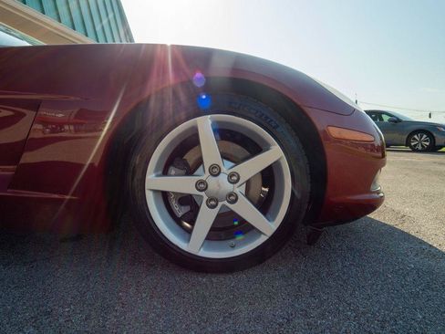 Used 2005 Chevrolet Corvette Convertible w/ Preferred Equipment Group RWD image 8