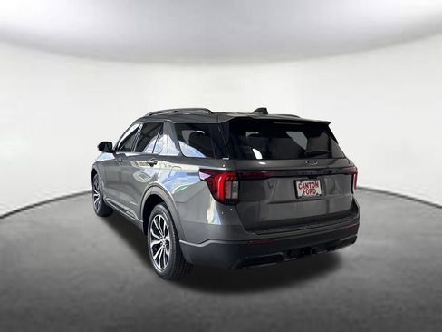 New 2026 Ford Explorer ST-Line image 3
