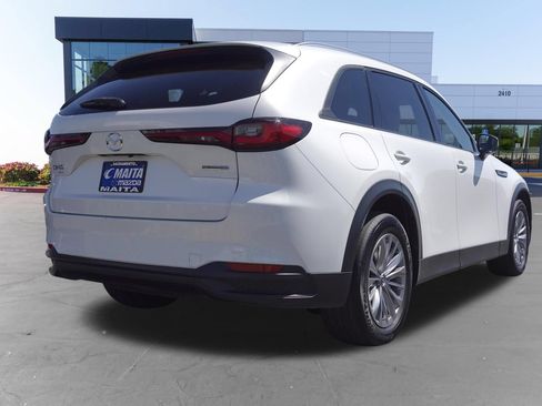 Used 2024 MAZDA CX-90 Plug-In Hybrid w/ Preferred AWD/4WD image 4