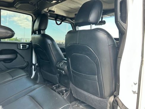 Used 2018 Jeep Wrangler Unlimited Sport S AWD/4WD image 17