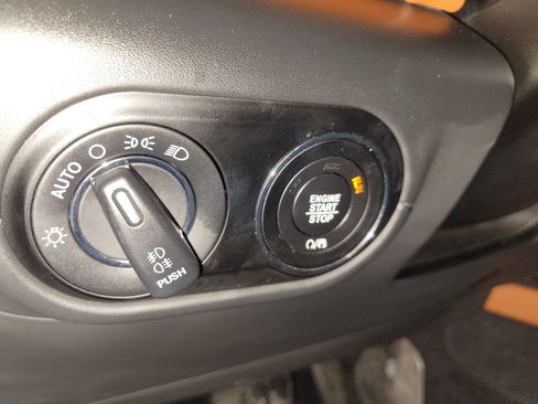 Used 2019 Maserati Levante GranLusso image 22