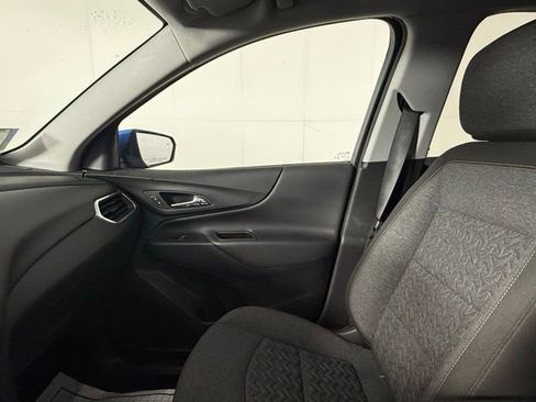 Used 2024 Chevrolet Equinox LT FWD image 23