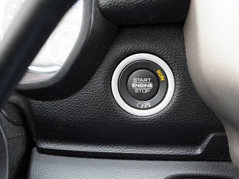 Certified 2021 RAM 3500 Laramie image 32