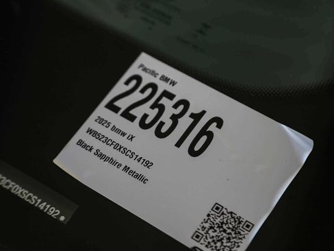Used 2025 BMW iX xDrive50 w/ Premium Package image 26