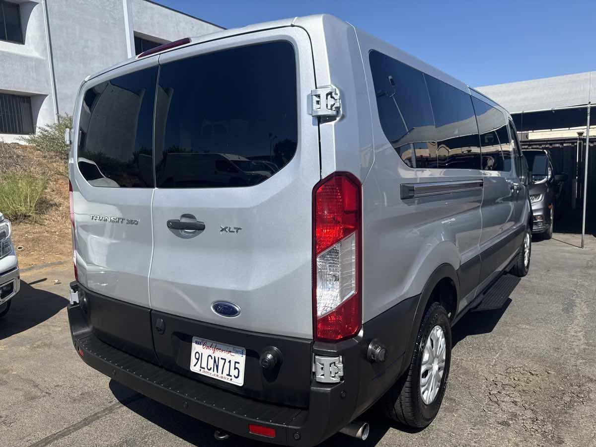 Used 2024 Ford Transit 350 XLT RWD image 4