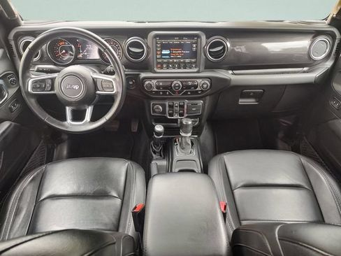 Used 2021 Jeep Wrangler Unlimited Sahara AWD/4WD image 9