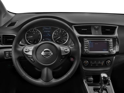 Used 2018 Nissan Sentra SR w/ SR Midnight Edition Package FWD image 10
