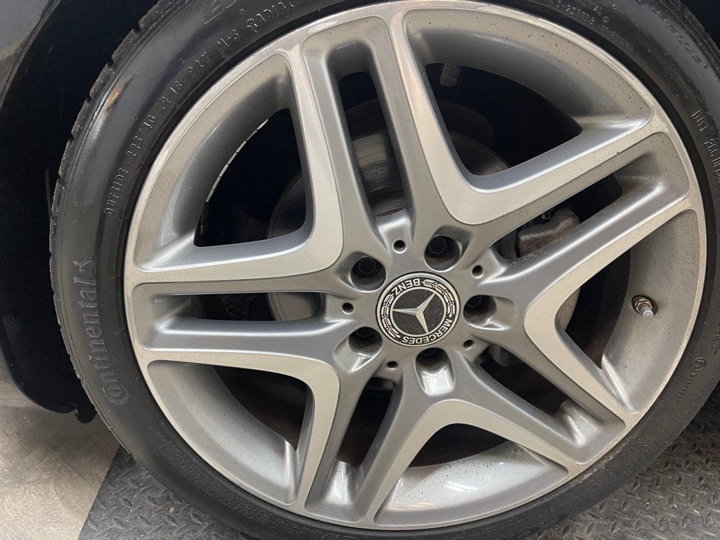 Used 2013 Mercedes-Benz SLK 250 image 36