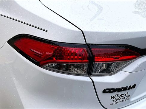 Used 2025 Toyota Corolla LE FWD image 29