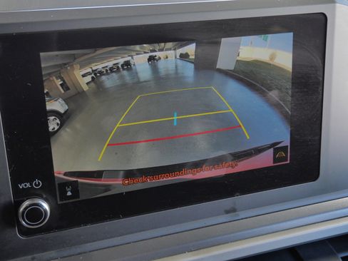 Used 2024 Toyota Tacoma TRD Off-Road image 32