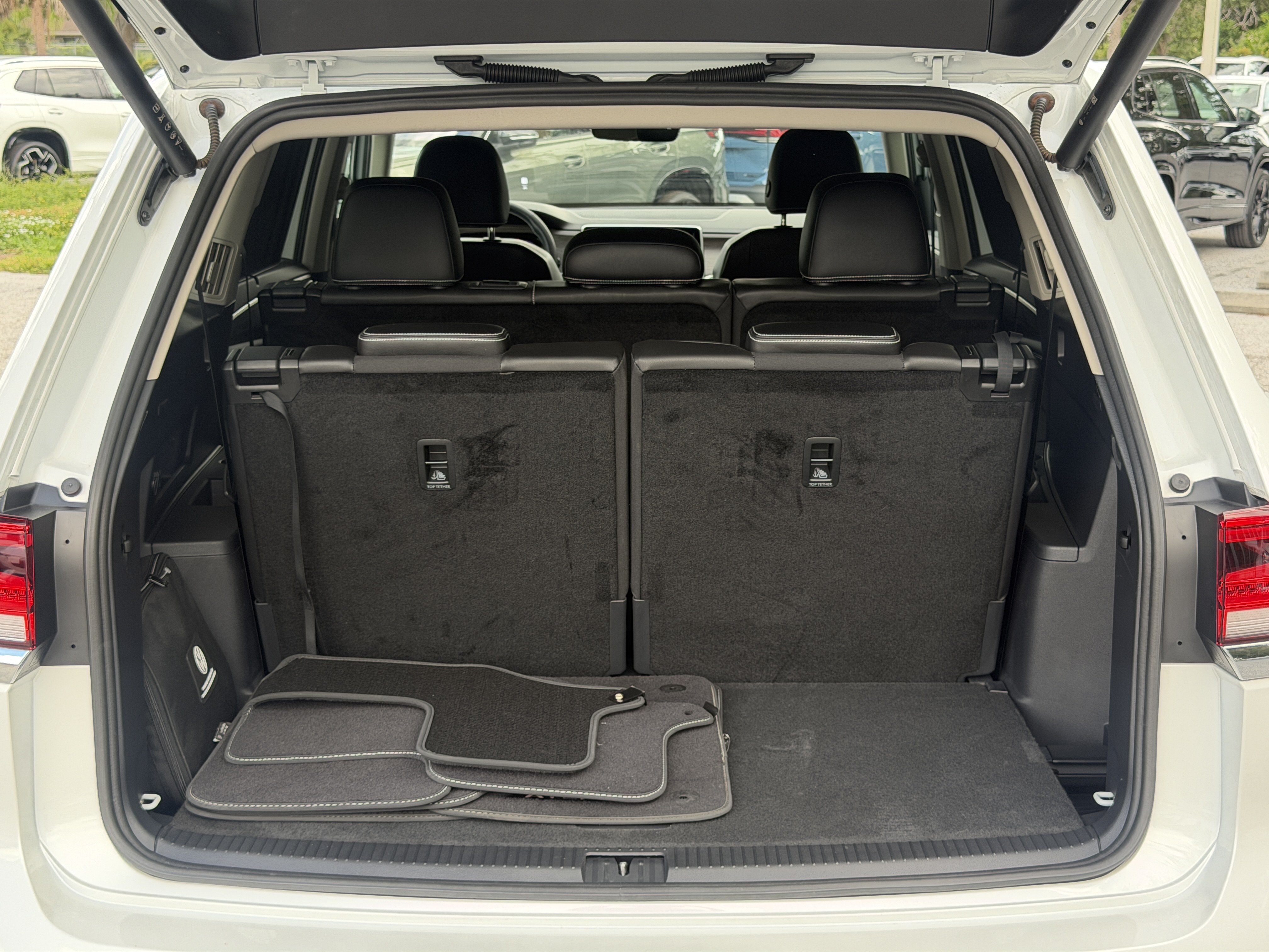 Certified 2024 Volkswagen Atlas SEL AWD/4WD image 11