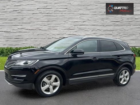 Used 2018 Lincoln MKC Premiere image 1