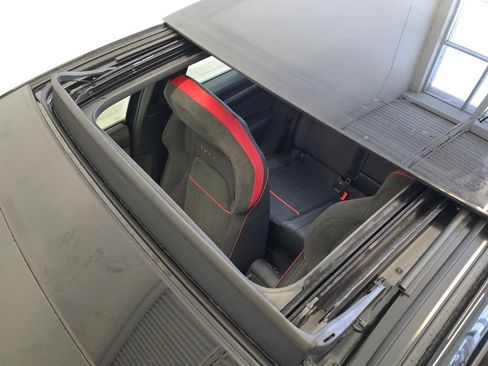 New 2026 Volkswagen GTI SE image 3