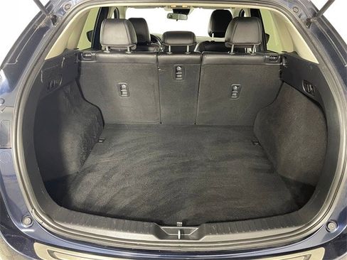 Used 2020 MAZDA CX-5 Touring image 17