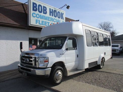 Used 2019 Ford E-350 and Econoline 350 Super Duty w/ Shuttle Bus Prep Package image 1