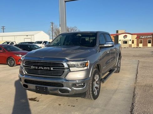 Used 2020 RAM 1500 Laramie image 2