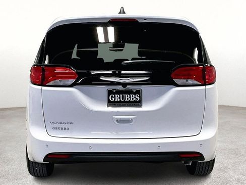 New 2026 Chrysler Voyager LX image 5