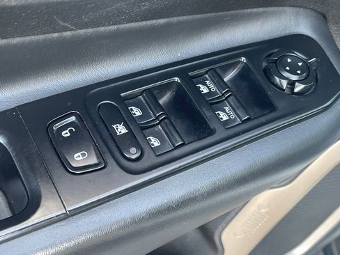 Used 2016 Jeep Renegade Limited FWD image 14